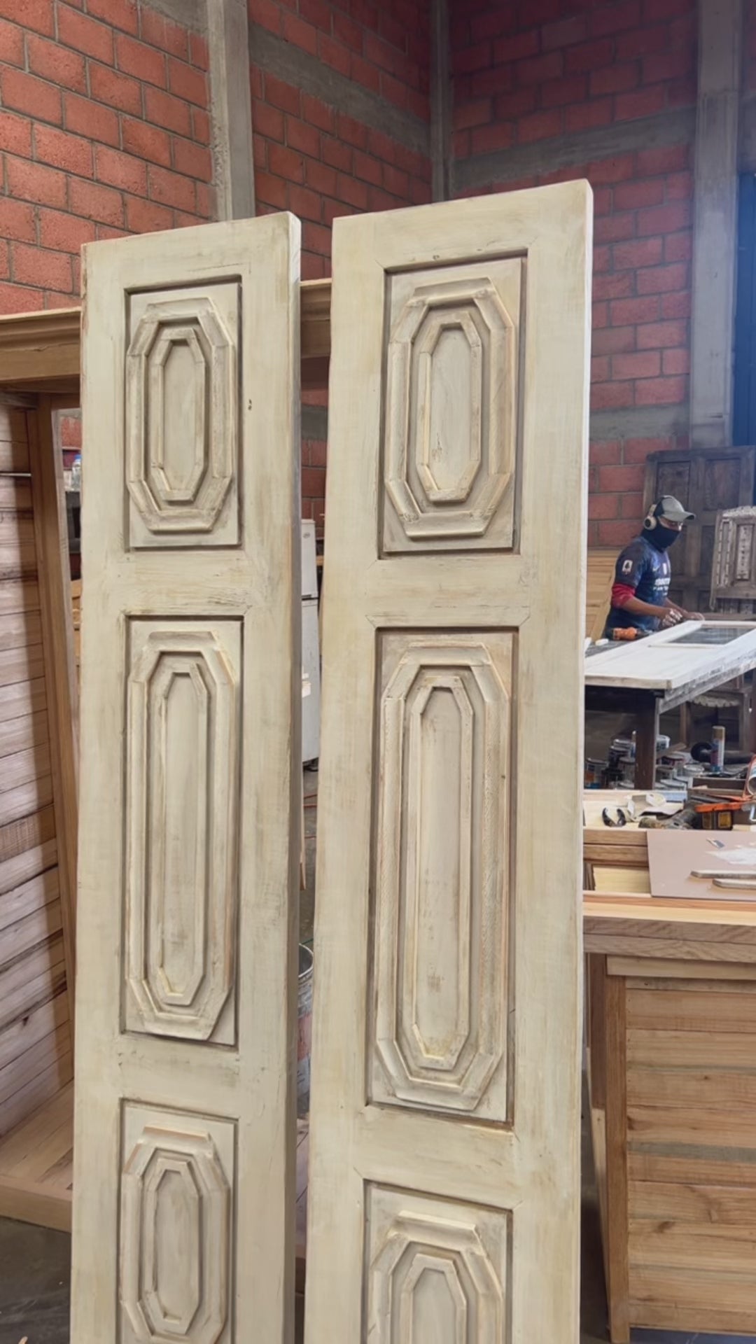 Amaranta Door